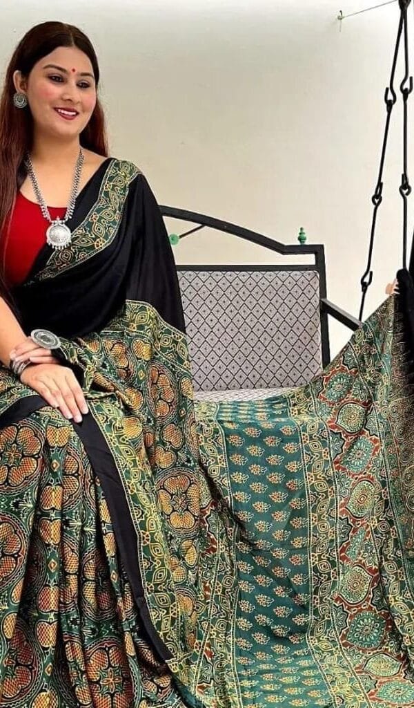 न्यू साड़ी - Designer Sarees Rs 500 to 1000