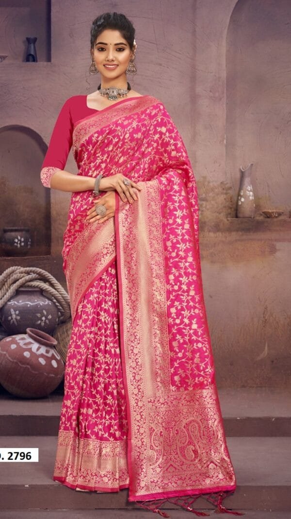 न्यू साड़ी - Designer Sarees Rs 500 to 1000
