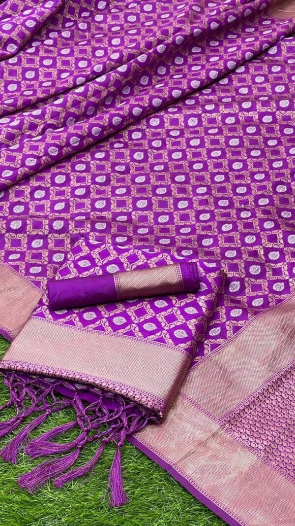 न्यू साड़ी डिजाइन 2022 - Designer Sarees Rs 500 to 1000