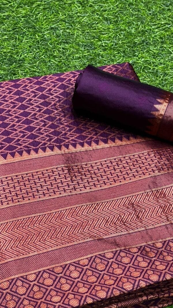 साड़ी फॉर गर्ल्स - Designer Sarees Rs 500 to 1000