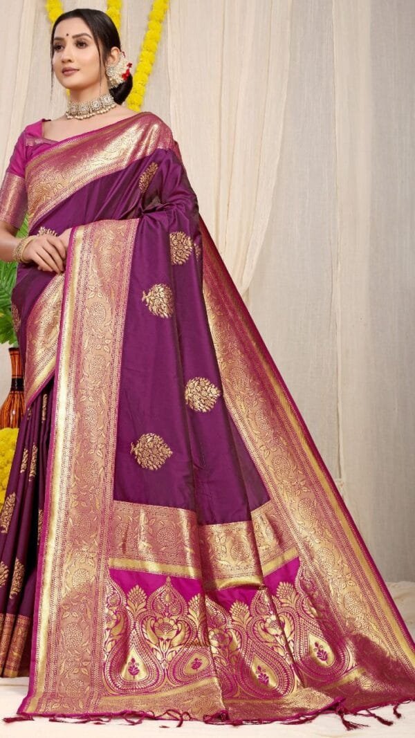 साड़ी फॉर गर्ल्स - Designer Sarees Rs 500 to 1000