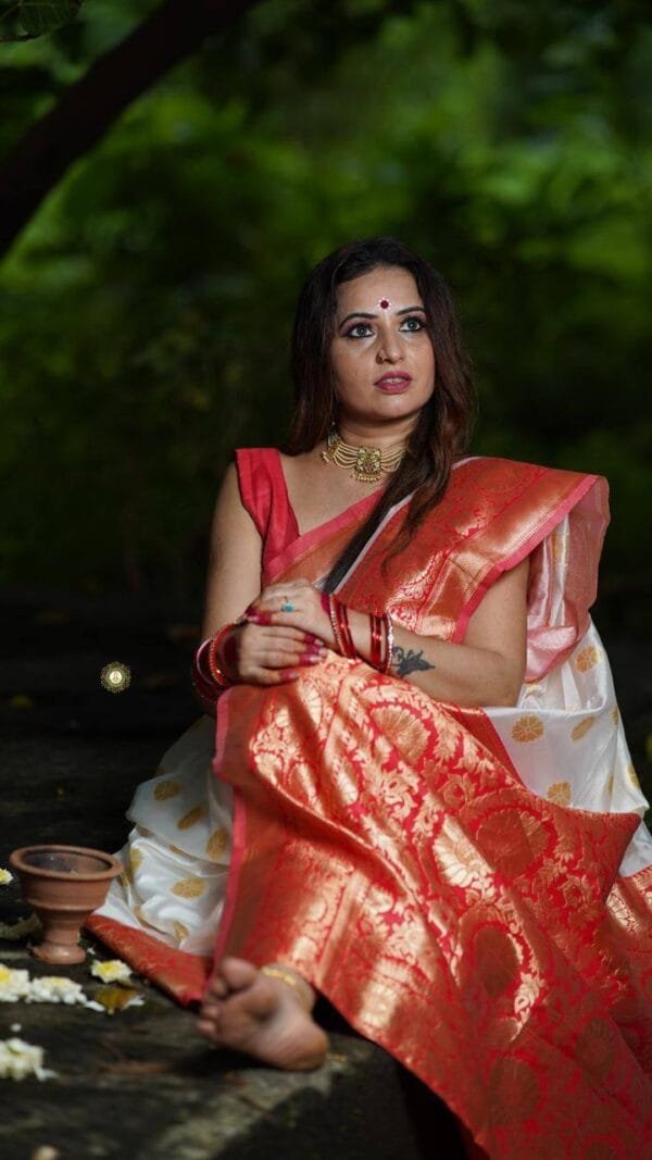 साड़ी सेल - Designer Sarees Rs 500 to 1000