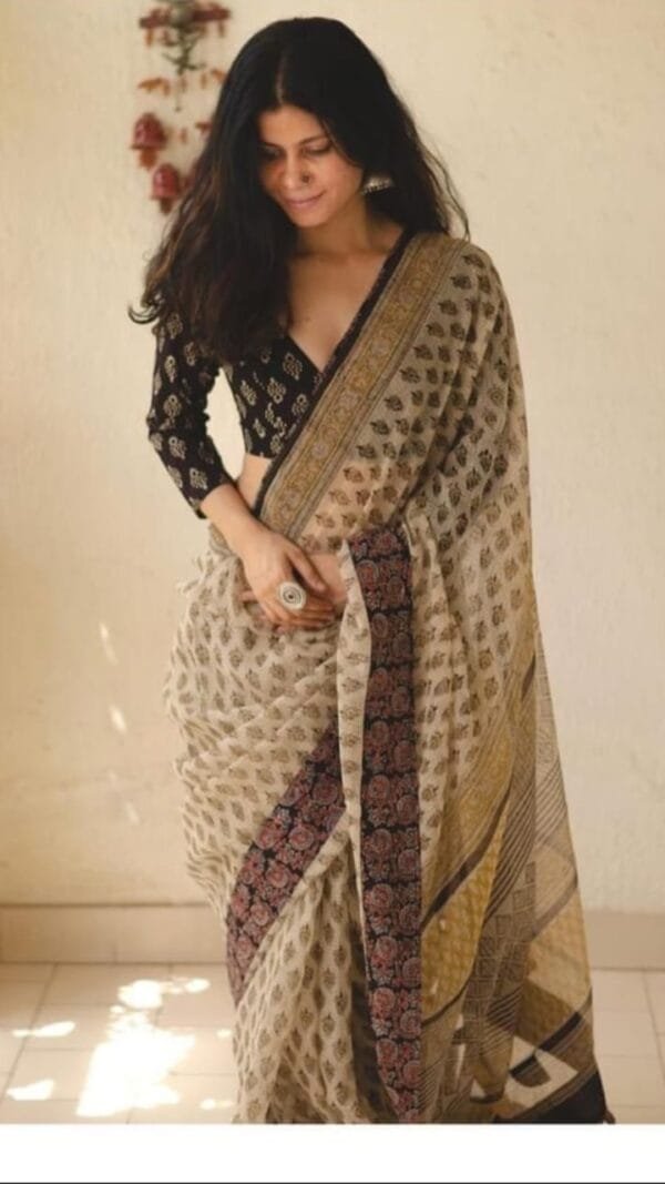 Mumbai Saree Wholesale Market - Wholesale Saree