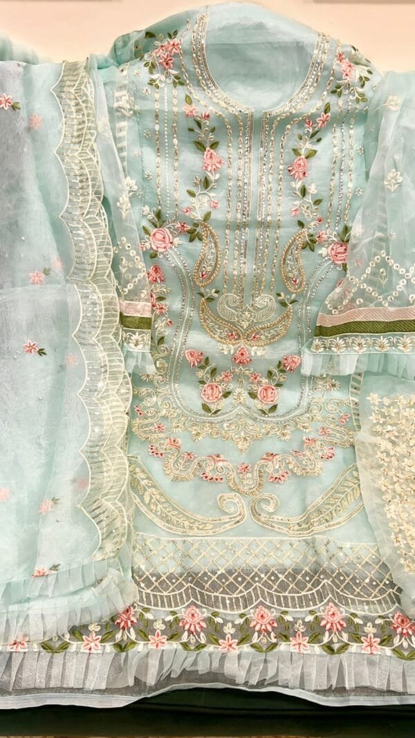 Online Pakistani Suits Uk - Pakistani Suits