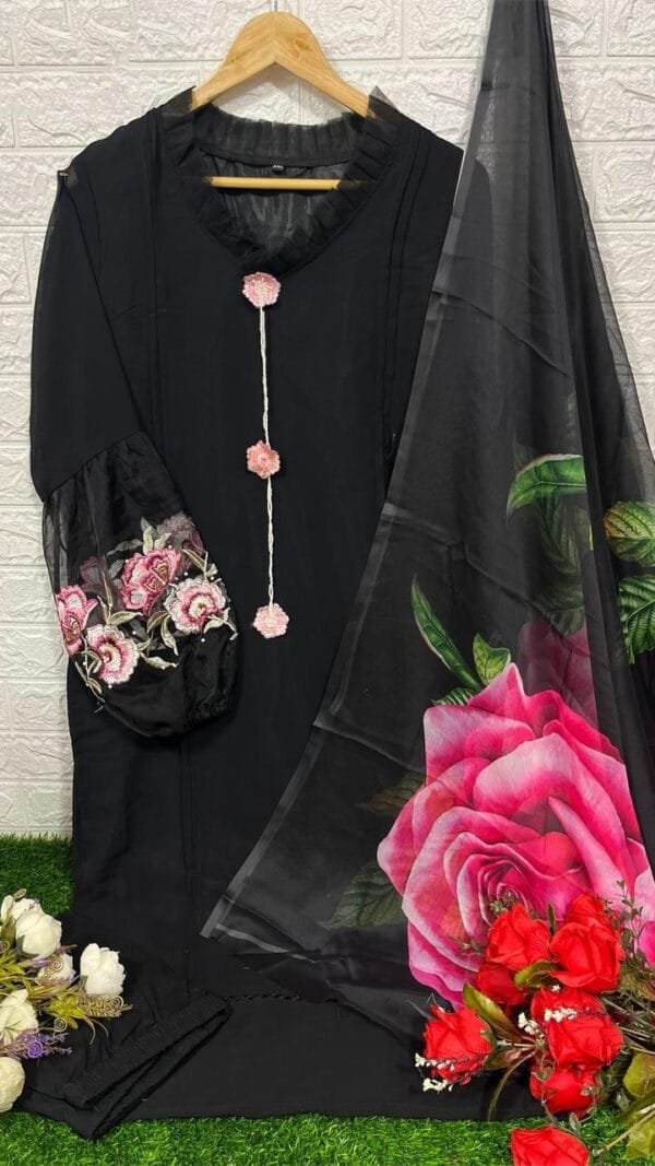 Pakistani Suits In Dubai - Pakistani Suits