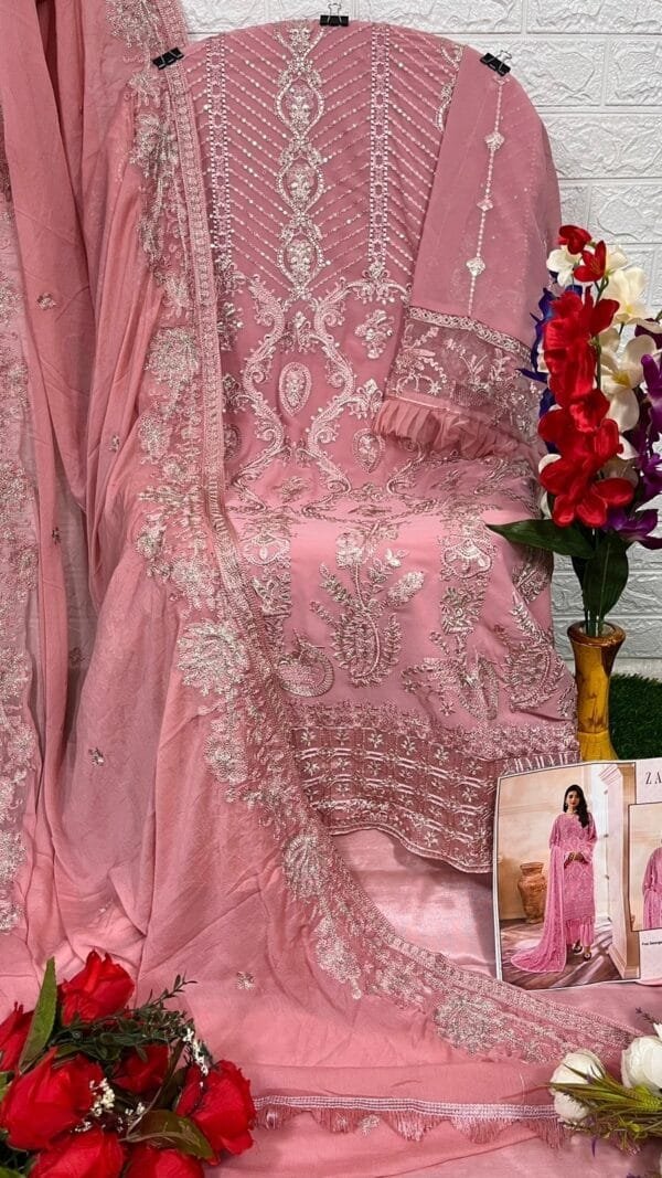 Pakistani Suits Lucknow - Pakistani Suits