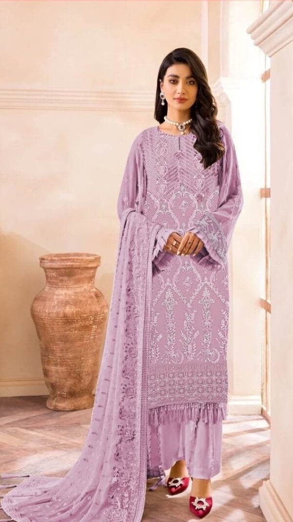 Pakistani Suits Lucknow - Pakistani Suits