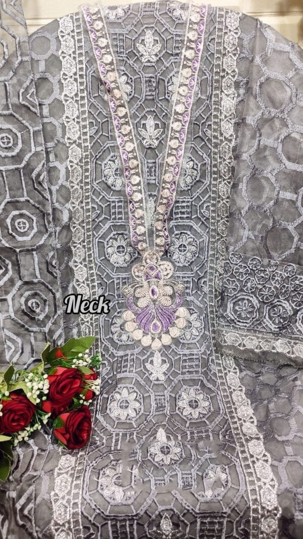 Pakistani Suits Online Shopping - Pakistani Suits