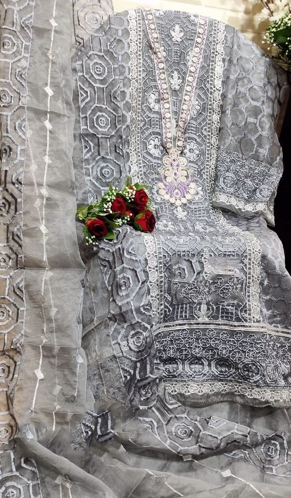 Pakistani Suits Online Shopping - Pakistani Suits