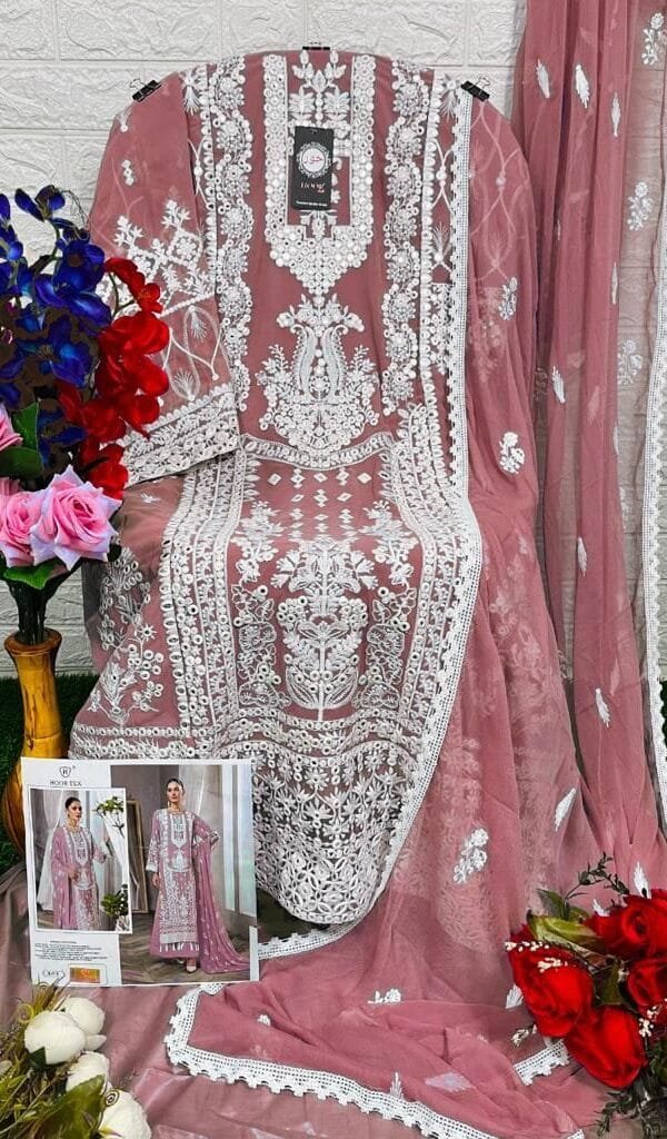 Pakistani Suits Wholesaler In Surat - Pakistani Suits