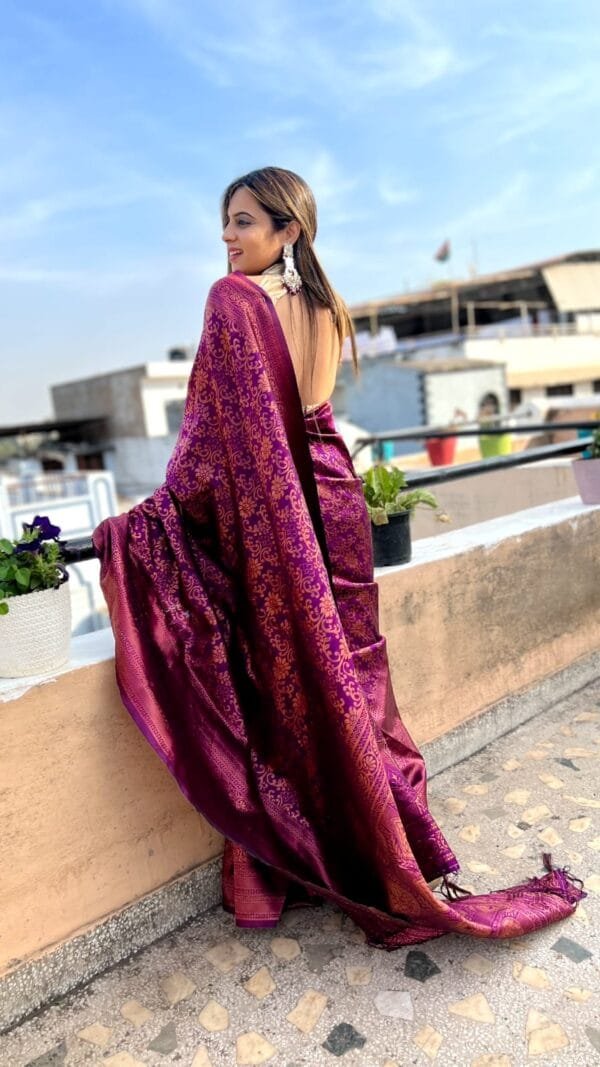 Saree Online - Designer Sarees Rs 500 to 1000