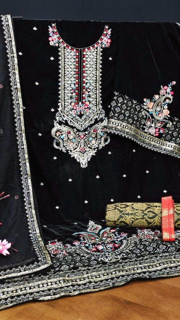 Silk Pakistani Suits - Pakistani Suits