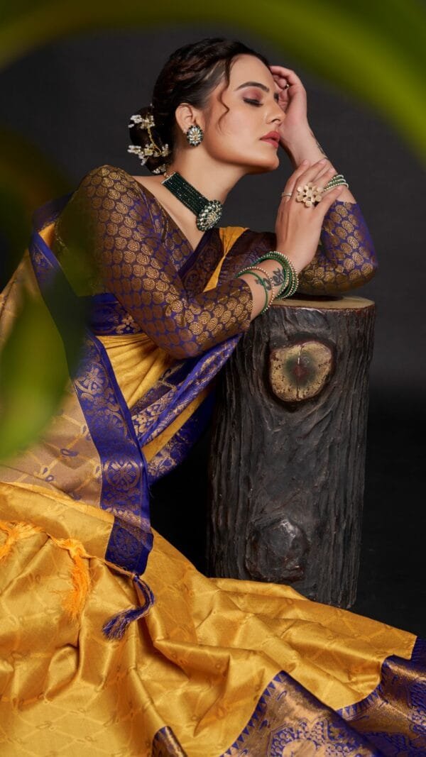 Saree Brands In India - Designer Sarees Rs 500 to 1000 -