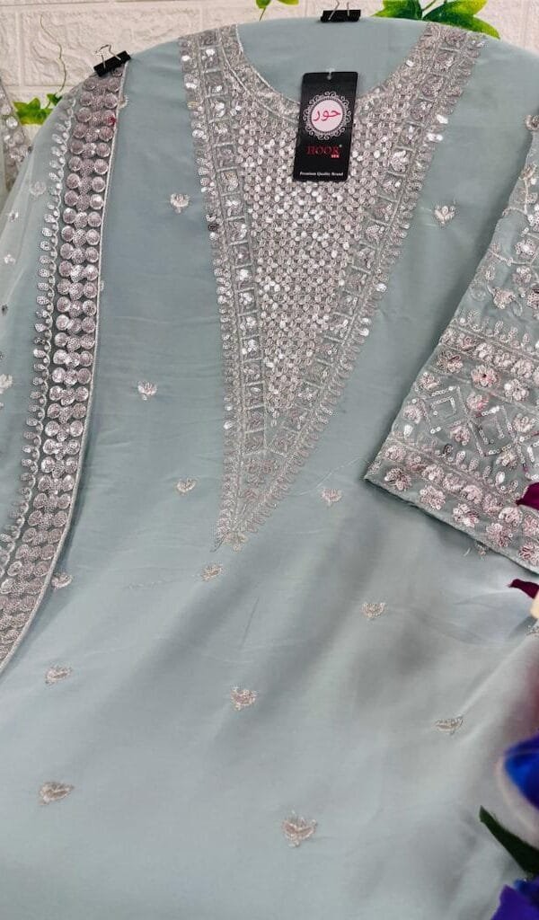 Pakistani Dress Design 2023