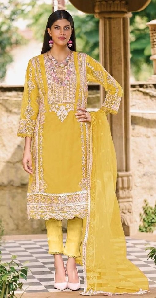 Trending designer outfit for haldi and mehndi ceremony – Joshindia