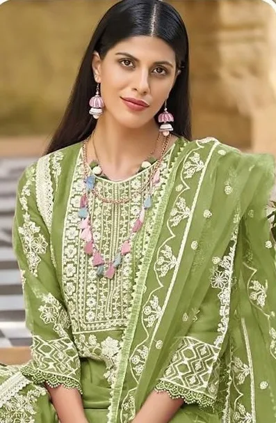 Pakistani Dress Party Wear - Pakistani Suits Online