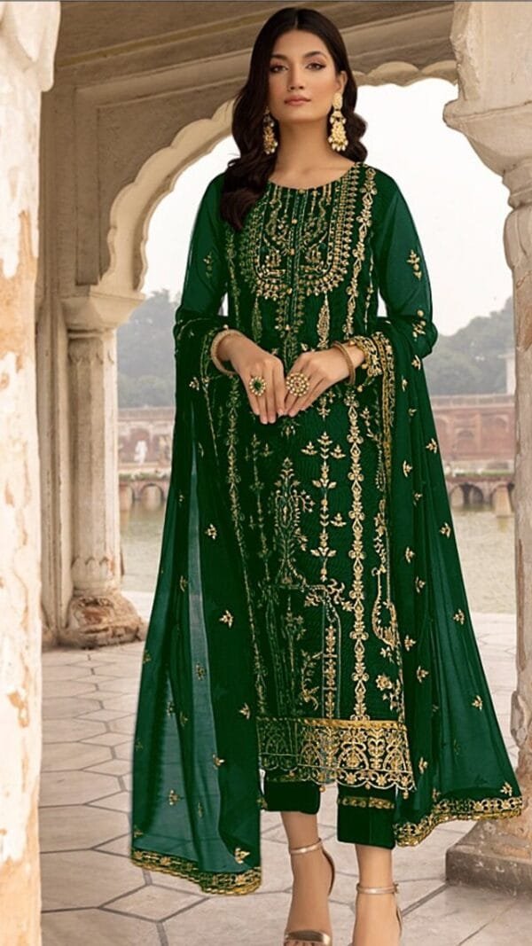 Pakistani Suits Online - Pakistani Suits Online