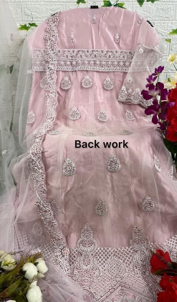 Pakistani Suits Online Uae