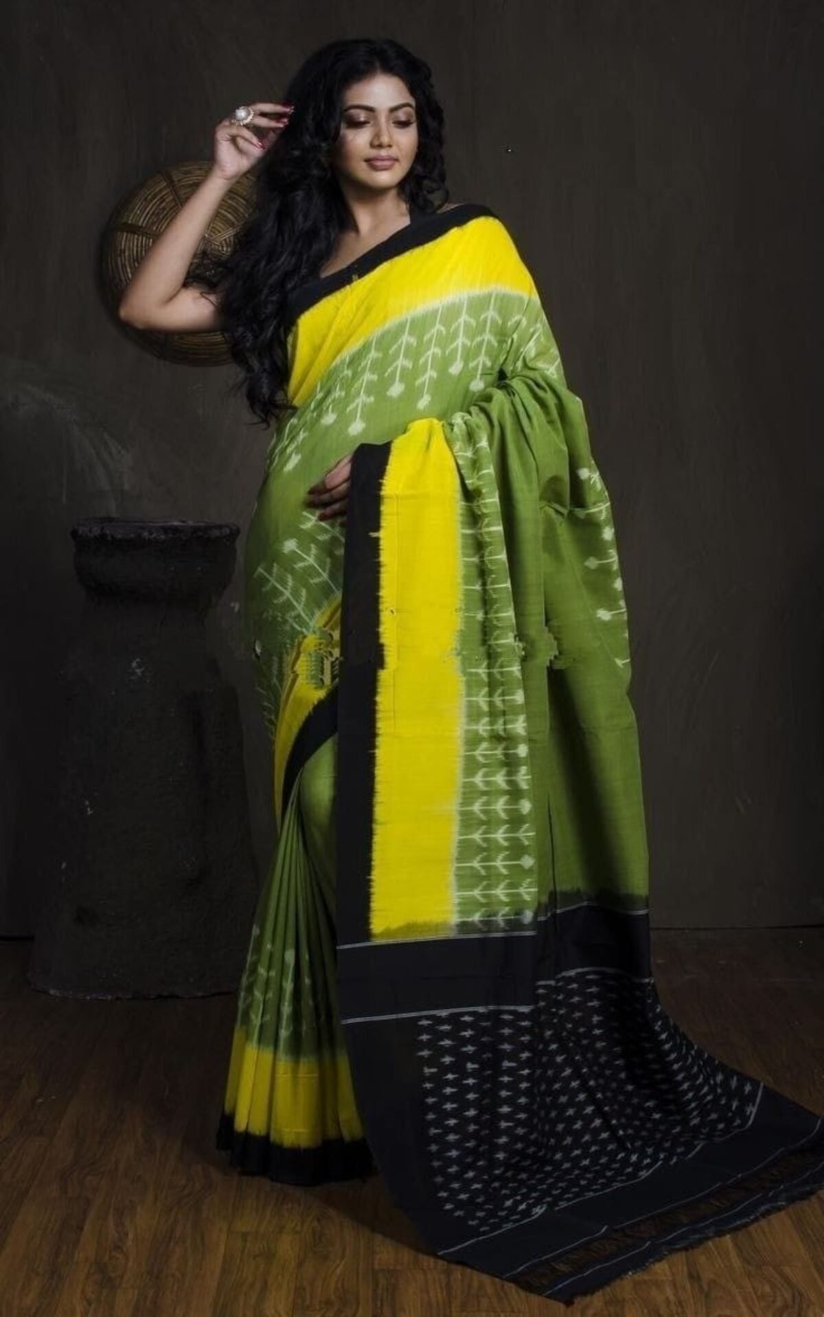 Yellow Pure Silk Banarasi Saree | Taneira Online Store