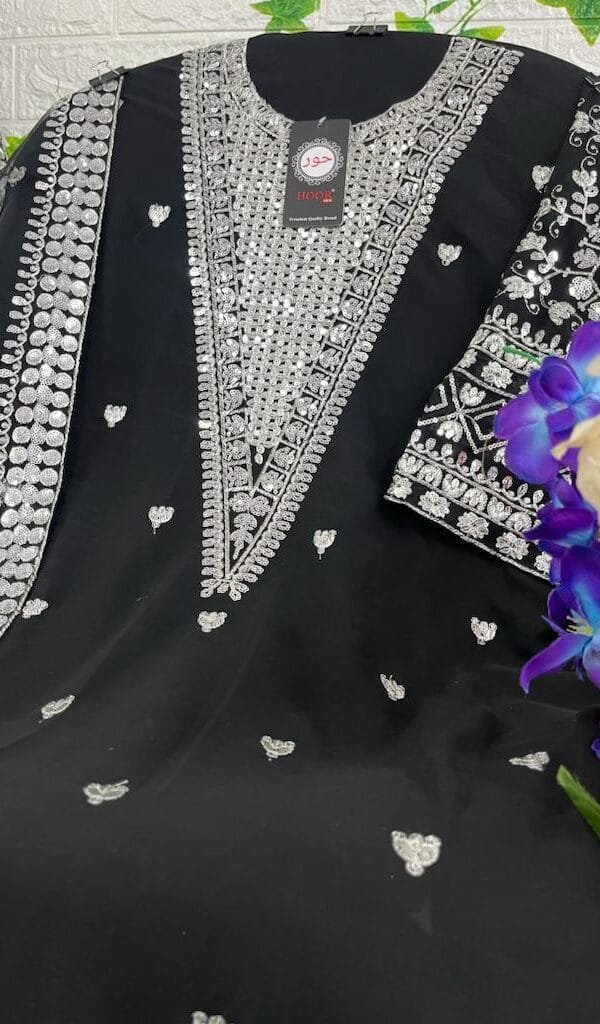 Wholesale Pakistani Suits In Dubai