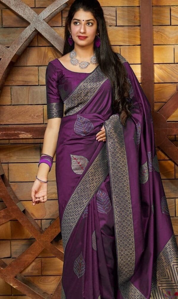 Online Saree Boutique - Designer Sarees Rs 500 to 1000 -