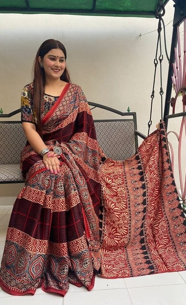 Saree Wholesale In Surat - Designer Sarees Rs 500 to 1000 -