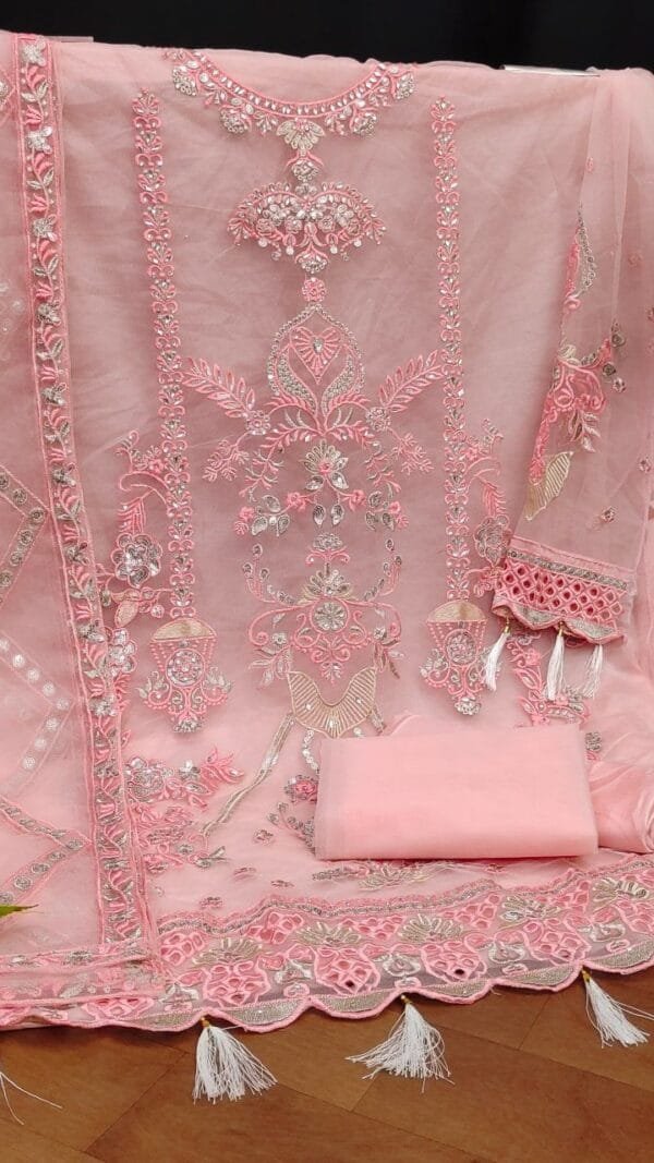 Latest Pakistani Dresses