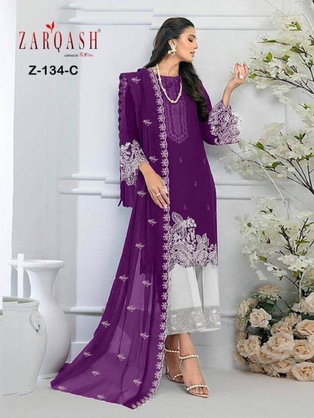 New Pakistani Dress Design 2023 SareesWala