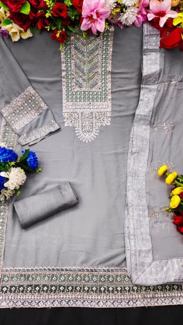 Pakistani Dress Dubai