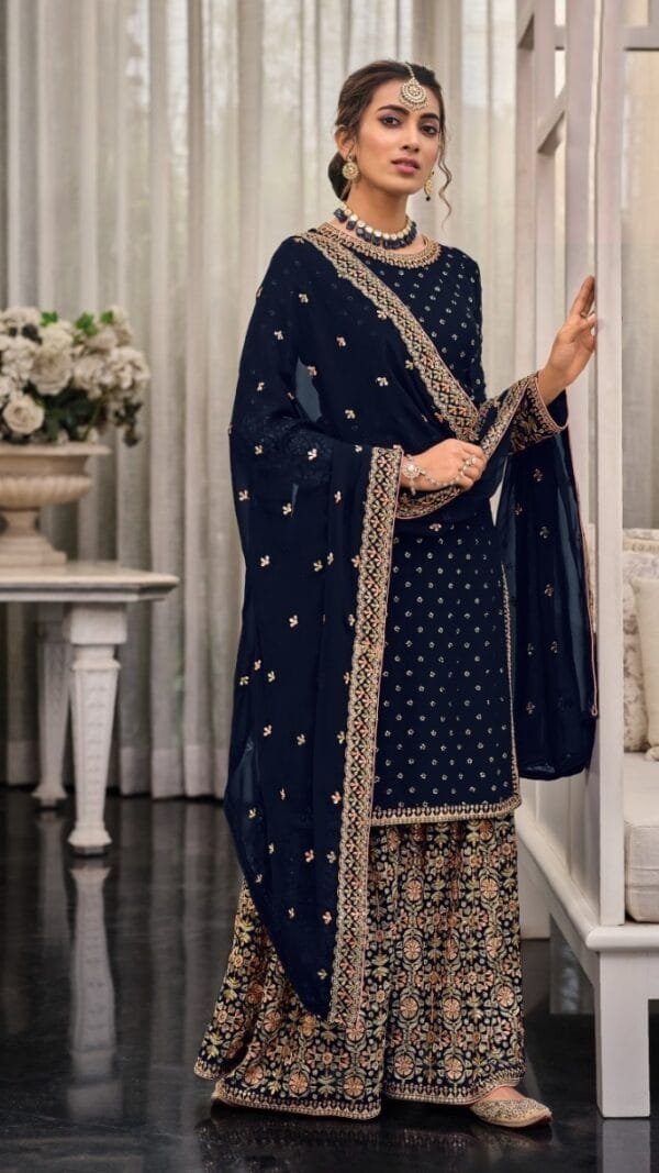 Pakistani Ladies Suits In Dubai