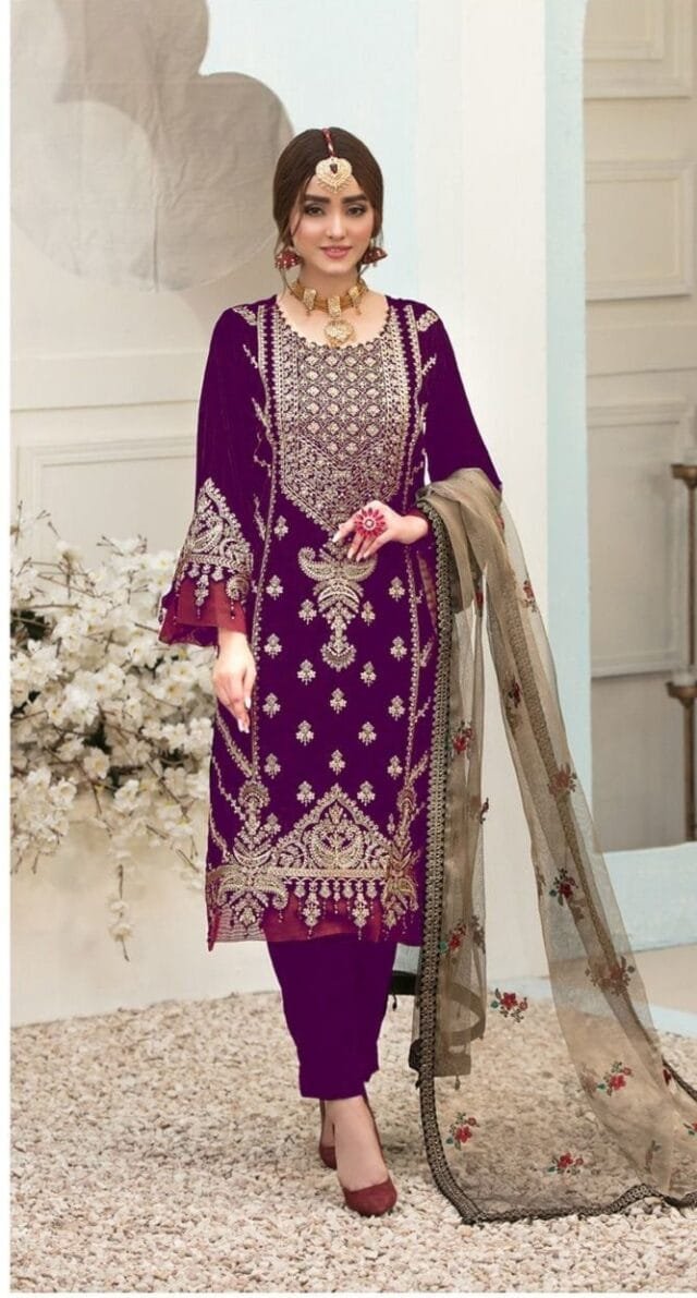 Pakistani Salwar Kameez Design 2023