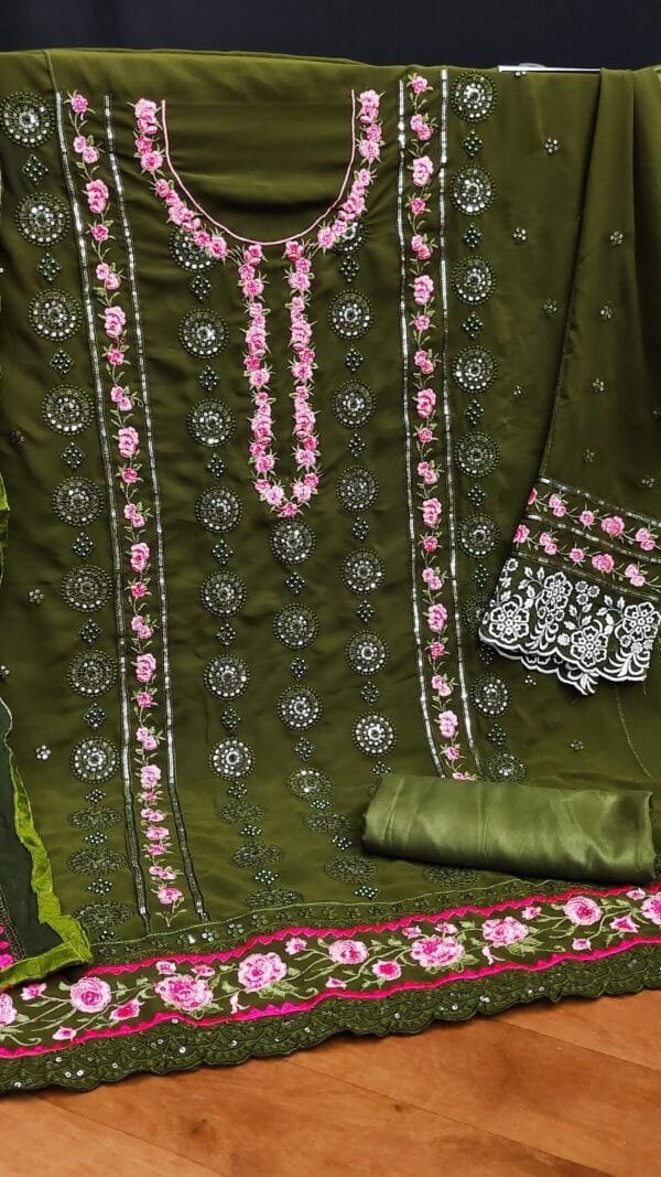 Pakistani Suits In Delhi