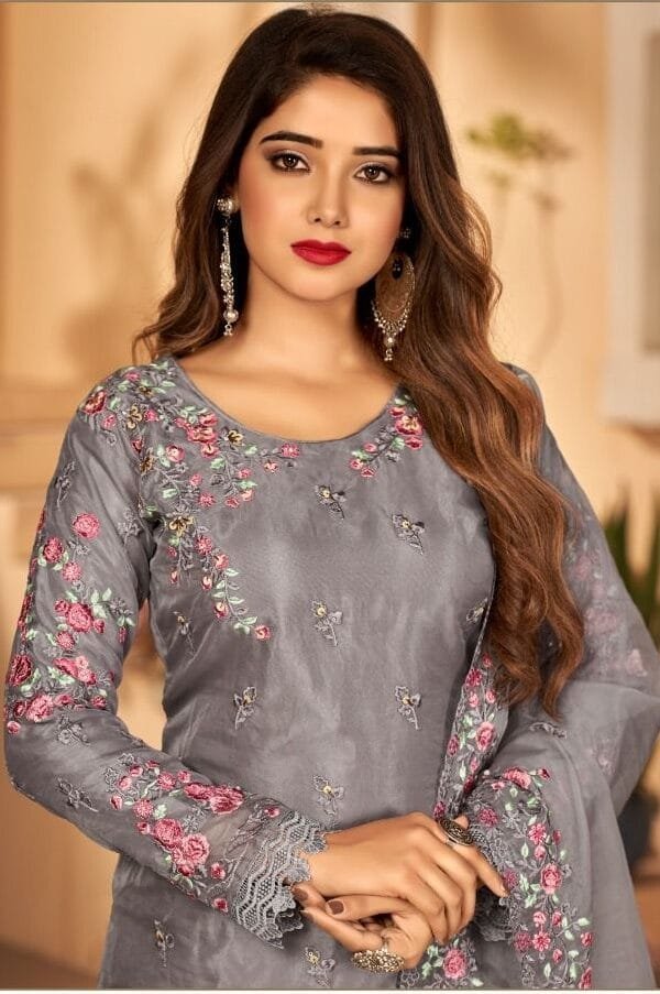 Best Pakistani Dresses Design | USA