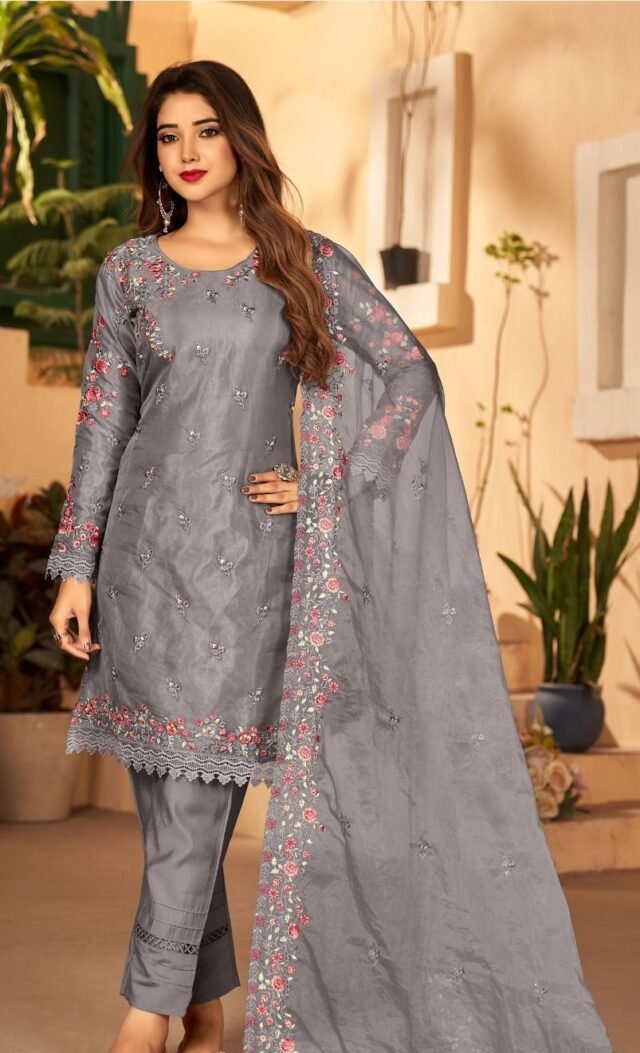 Best Pakistani Dresses Design | USA