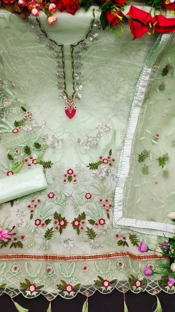 Wholesale Pakistani Suits Online