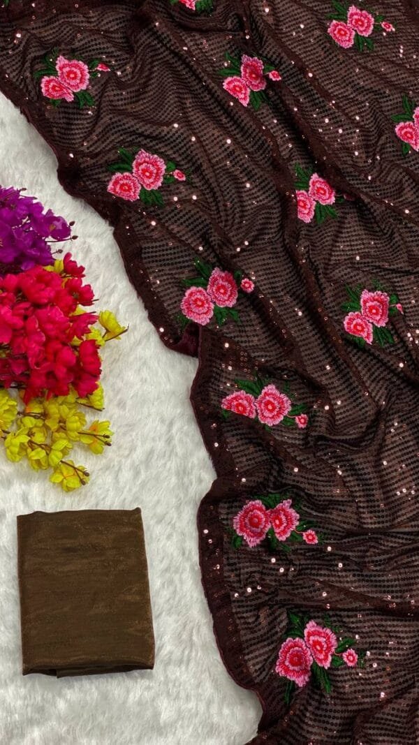 Wholesale Saree Dealers - Designer Sarees Rs 500 to 1000 -