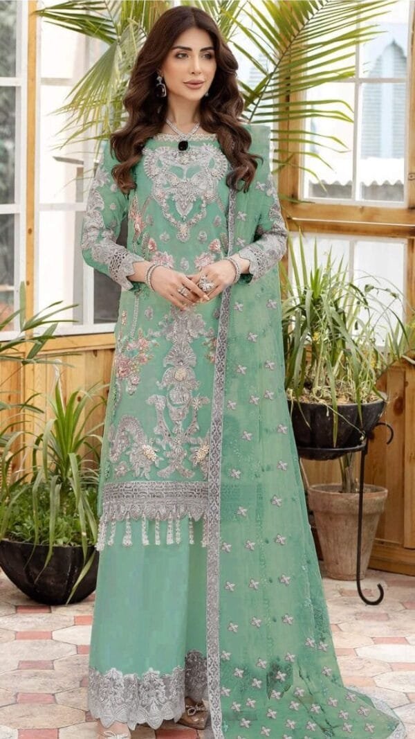 Best Pakistani Dresses Online UK
