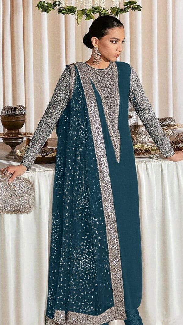 Buy Pakistani Suits In UK