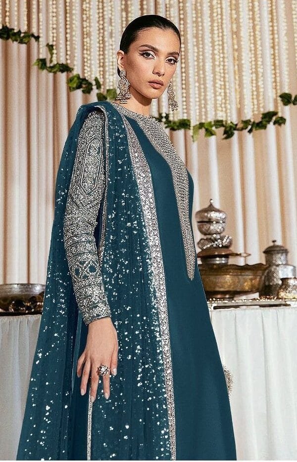Buy Pakistani Suits In UK