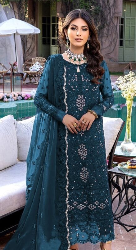 Formal Pakistani Clothes UK | June 2024