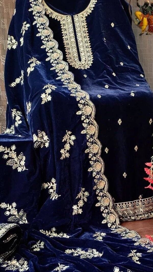 How Much UK Pakistani Clothes Online Faisalabad