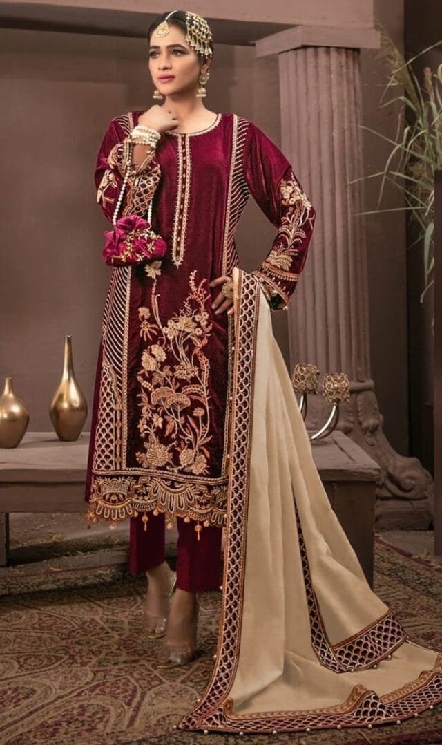 Pakistani Clothes In UK Sale