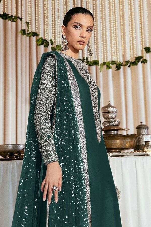 Pakistani Clothes Suppliers In UK