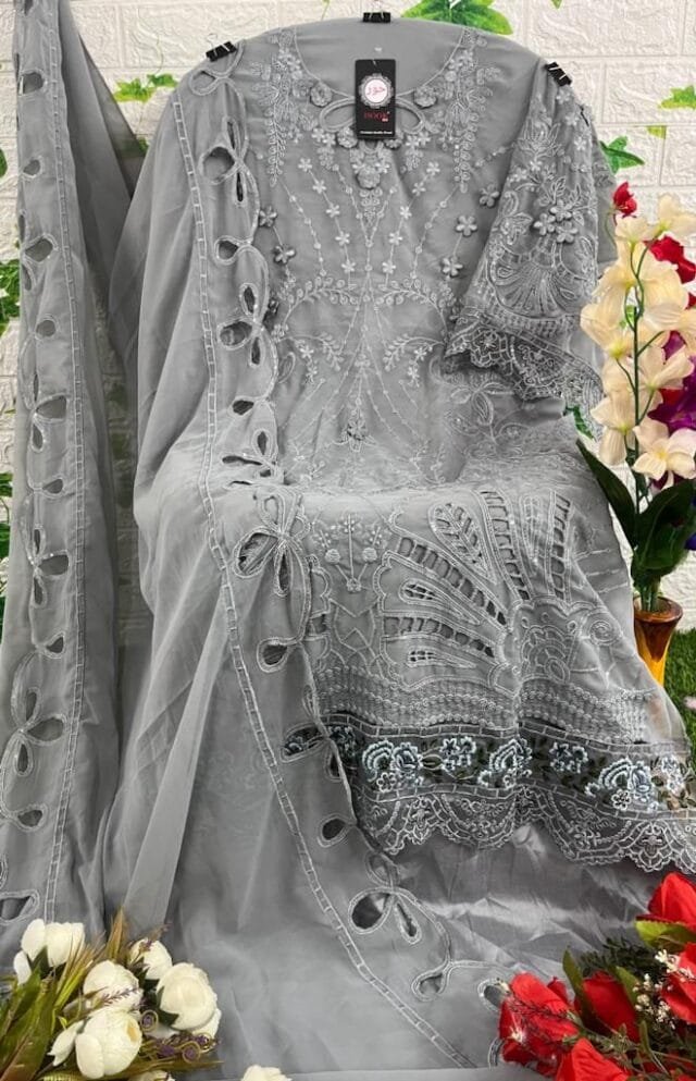 Pakistani Clothes UK Delivery