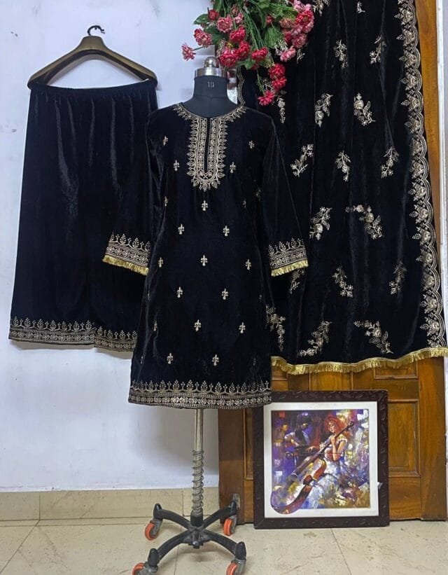 Pakistani Clothes UK Eid