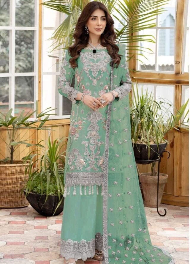 Pakistani Clothes UK Online Shopping