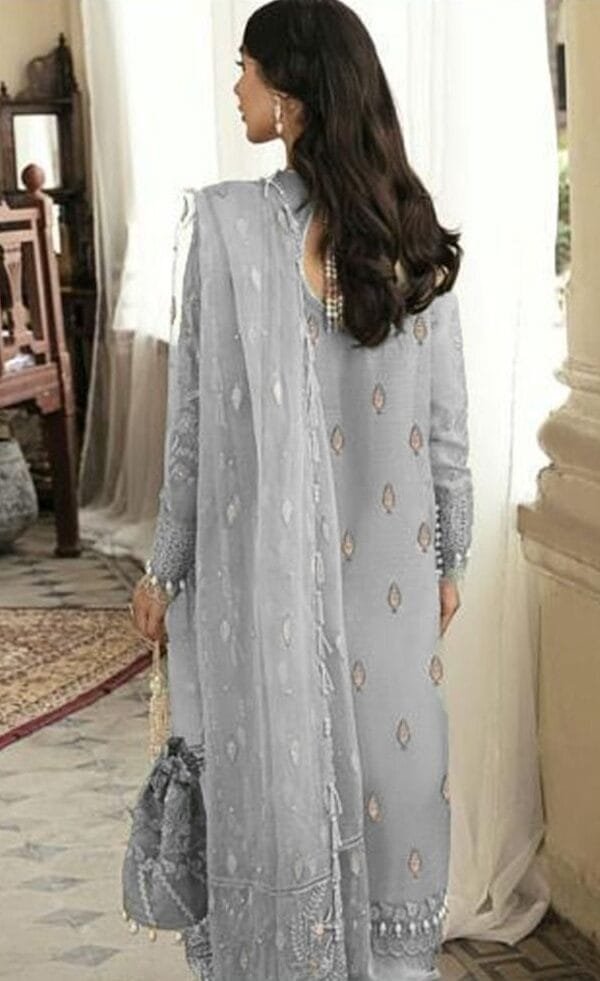 Pakistani Dress In UK Online
