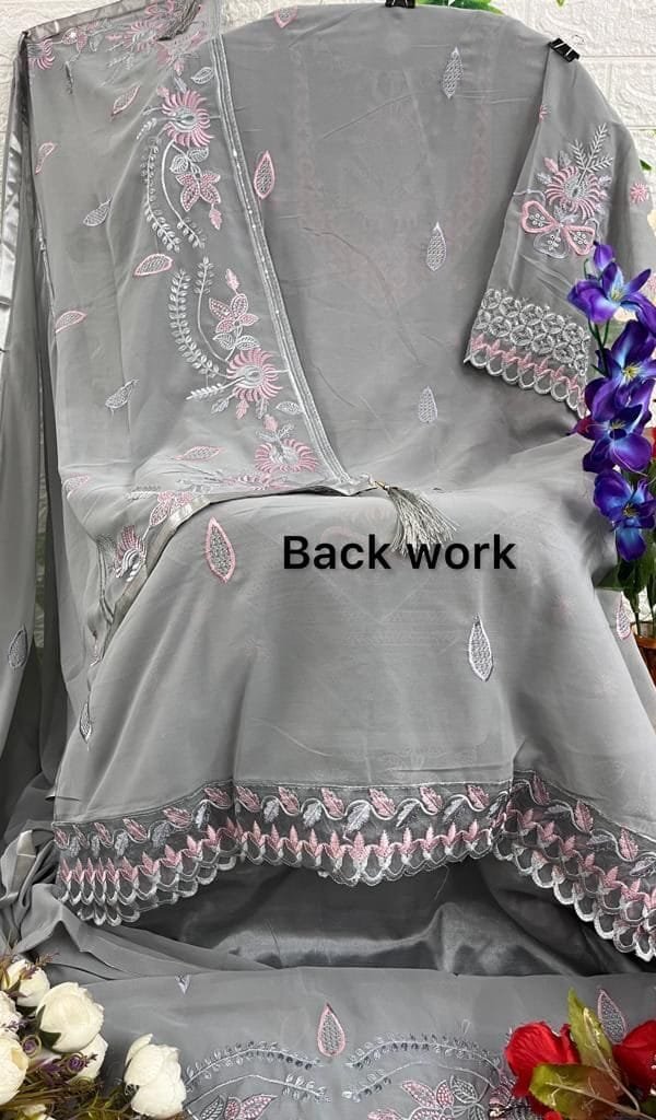 Pakistani Dress In UK Online