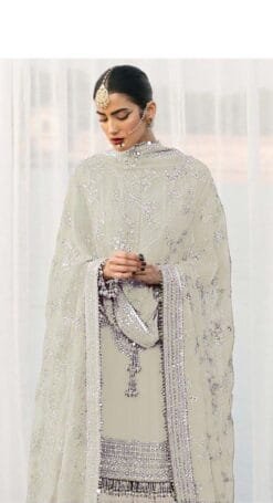 Pakistani Salwar Kameez In UK