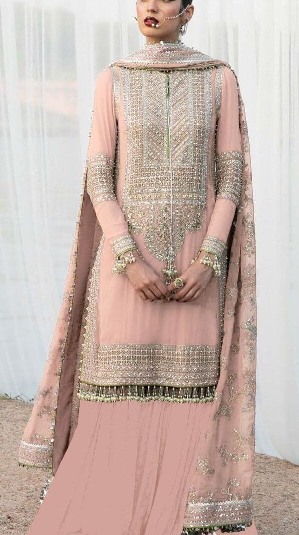 Pakistani Suits In UK
